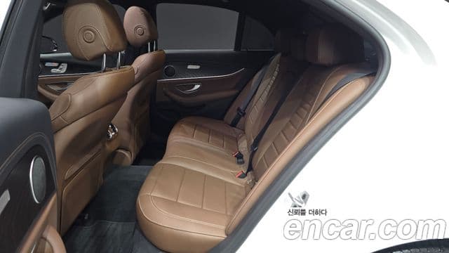 Mercedes-Benz E-класс W213 AMG Line, 2023 12