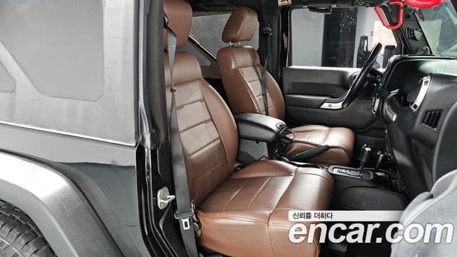 Jeep Wrangler (JK) 2.8 дизель Rubicon 2도어, 2011 10