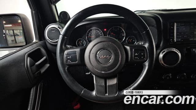 Jeep Wrangler (JK) 2.8 дизель Rubicon 2도어, 2011 13