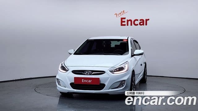 Hyundai Accent(новый кузов / новое поколение) Premium, 2015 3