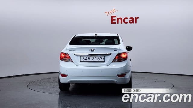 Hyundai Accent(новый кузов / новое поколение) Premium, 2015 4