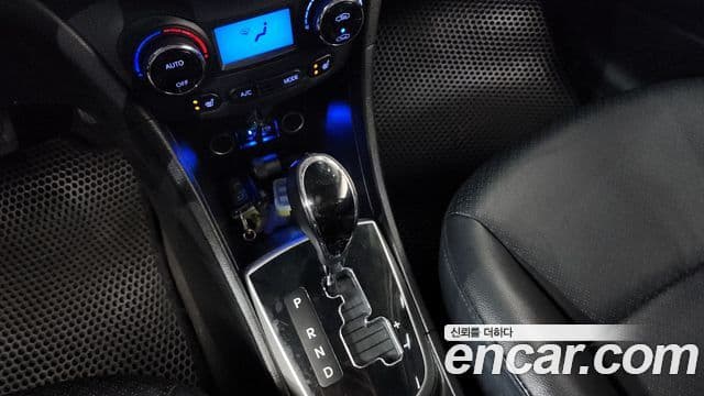 Hyundai Accent(новый кузов / новое поколение) Premium, 2015 9