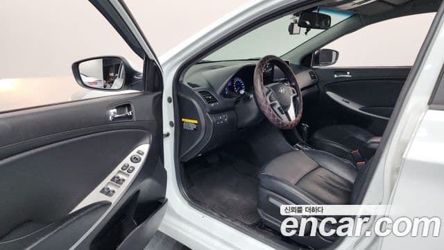 Hyundai Accent(новый кузов / новое поколение) Premium, 2015 10