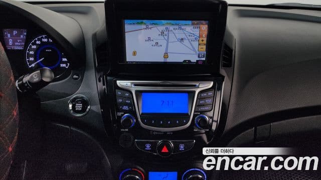 Hyundai Accent(новый кузов / новое поколение) Premium, 2015 14