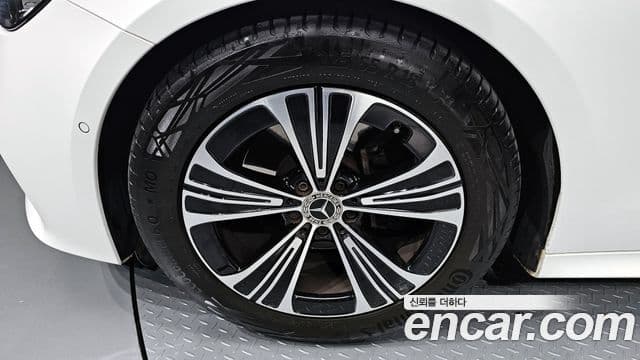 Mercedes-Benz E-класс W214 Avantgarde, 2024 все фото