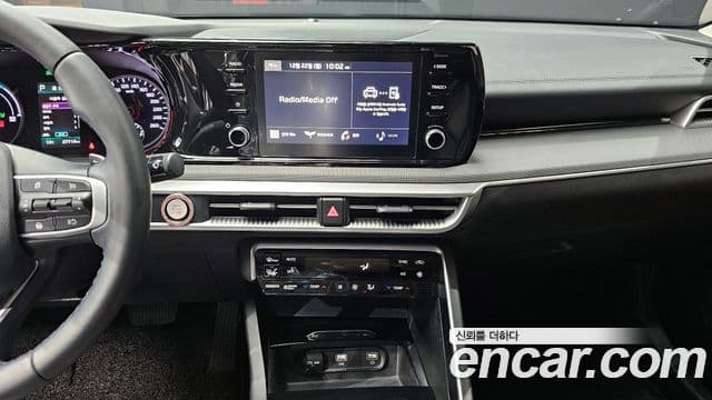 Kia K5 гибрид 3세대 Prestige, 2023 14