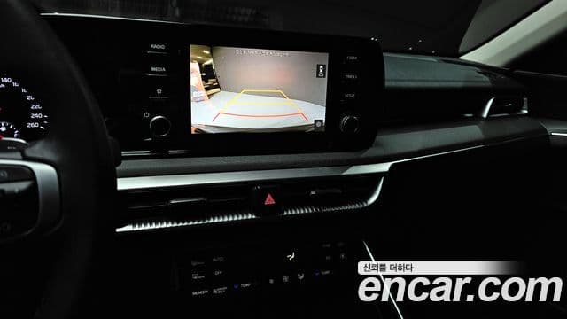 Kia K5 гибрид 3세대 Prestige, 2023 15