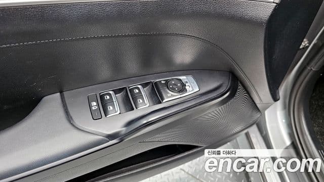 Kia K5 гибрид 3세대 Prestige, 2023 17