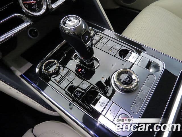 Bentley Flying Spur 3세대, 2022 11