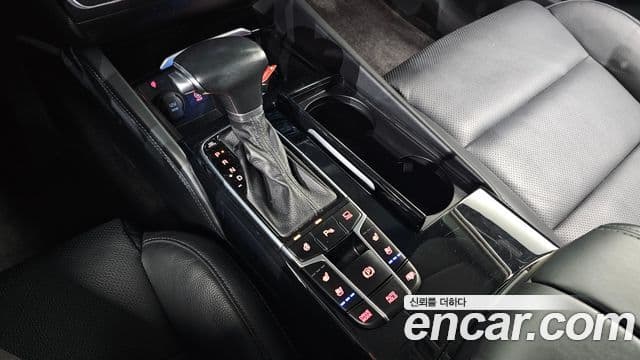 Kia All New K7 3.3 GDI Limited Plus, 2018 9