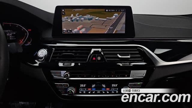 BMW 5시리즈 (G30) 520d M Sport Plus, 2020 16