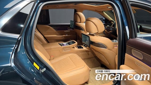 Genesis G90 (RS4) бензин 3.5 турбо AWD, 2023 12