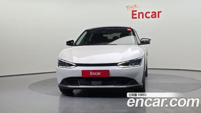 Kia EV6 Air, 2022 3