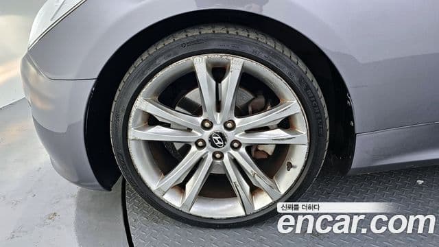 Hyundai Genesis купе 200 турбо P, 2010 все фото