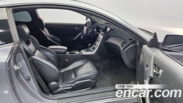Hyundai Genesis купе 200 турбо P, 2010 11