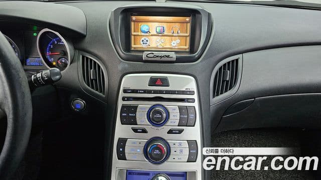 Hyundai Genesis купе 200 турбо P, 2010 14