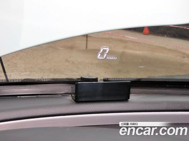 Jaguar XE Prestige, 2016 10