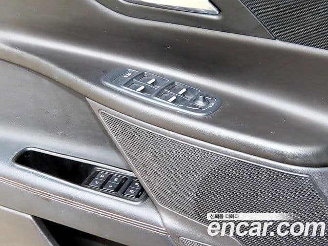 Jaguar XE Prestige, 2016 12