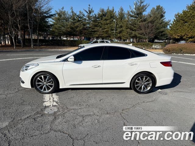 Hyundai Grandeur HG Premium, 2015 4