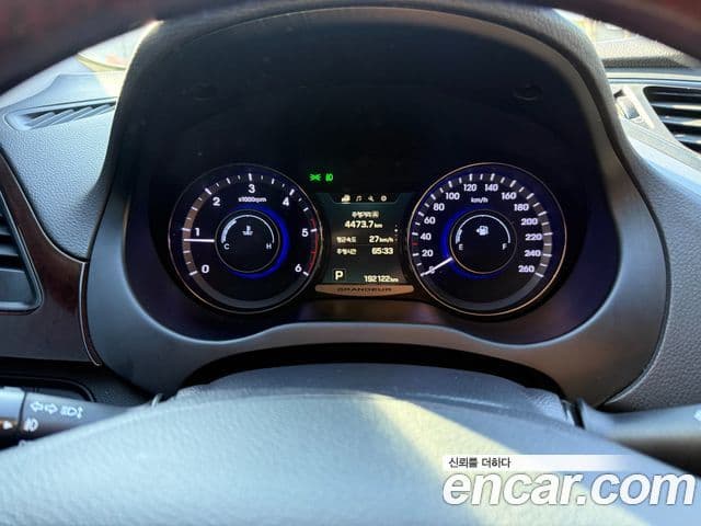 Hyundai Grandeur HG Premium, 2015 7