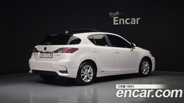 Lexus CT200h ZWA10, 2017 2