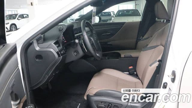 Lexus ES300h 7세대 Luxury Plus, 2026 9