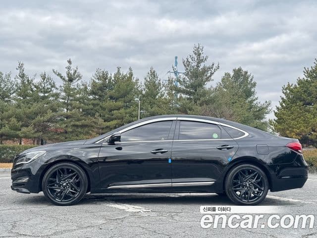 Hyundai Aslan Modern, 2015 3