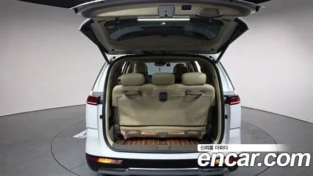 Kia Carnival 4세대 бензин 9인승 High Limousine(компания по спецнадстройкам), 2021 21