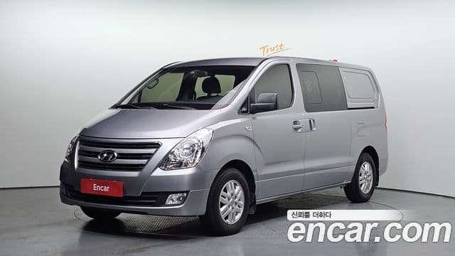 Hyundai Grand Starex Smart, 2017 1