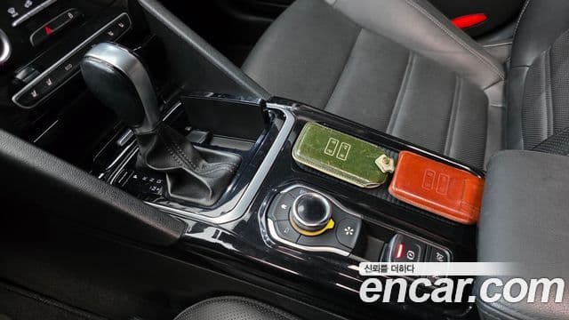 Renault Korea(Samsung) SM6 2.0 LPe RE (для людей с инвалидностью), 2019 9