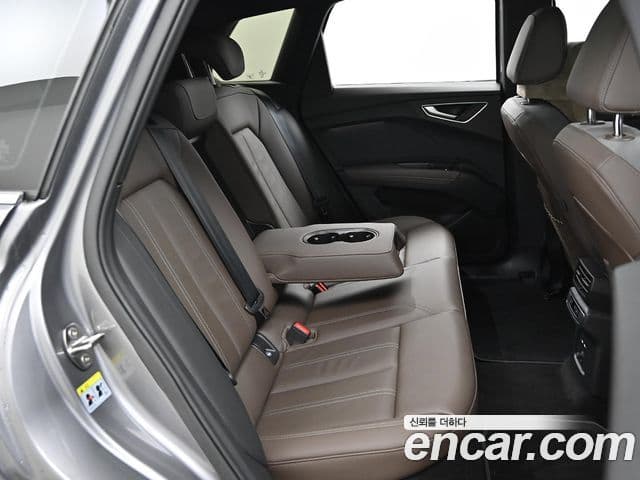 Audi Q4 e-Tron (F4) Premium, 2025 12