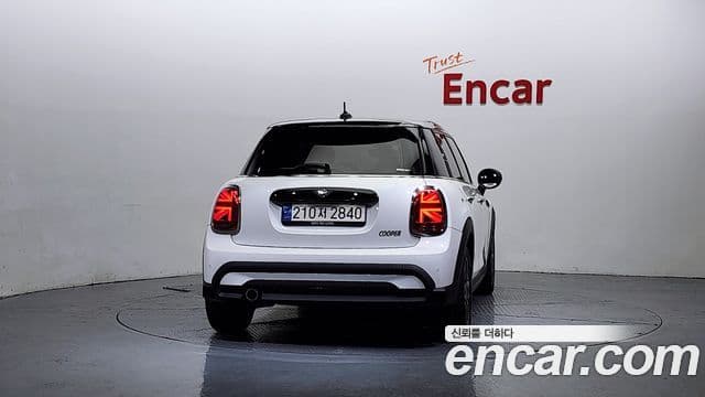 Mini Cooper 3세대, 2024 4