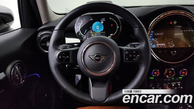 Mini Cooper 3세대, 2024 15