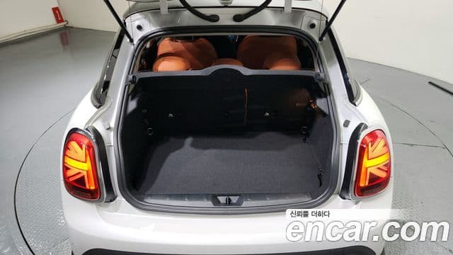 Mini Cooper 3세대, 2024 20