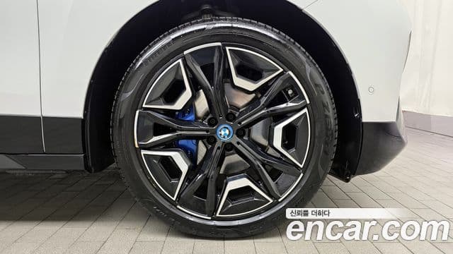 BMW iX xDrive50 Sport Plus, 2024 все фото