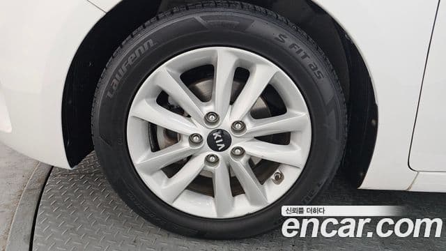 Kia The / новый New K3 Deluxe, 2018 все фото