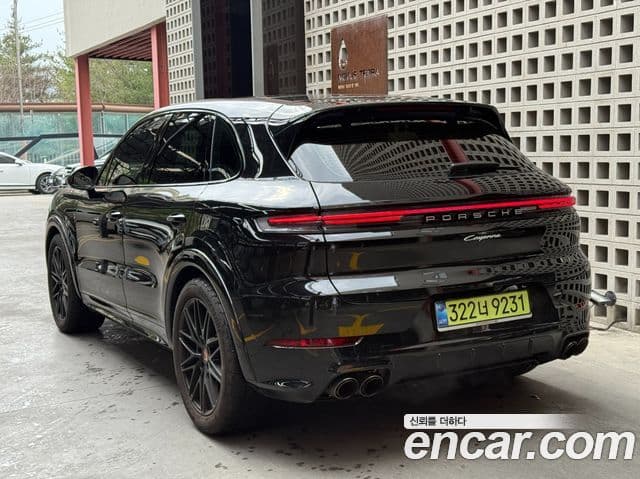 Porsche Cayenne (PO536), 2025 6