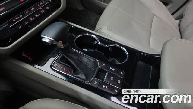 Kia The / новый New Carnival Special, 2019 9