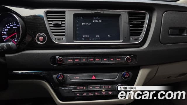 Kia The / новый New Carnival Special, 2019 14