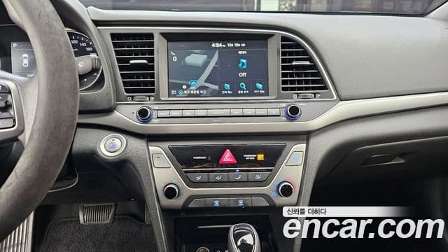 Hyundai Avante AD 1.6 GDI Value Plus, 2018 16