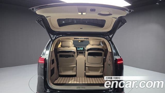 Kia Carnival 4세대 бензин 9인승 High Limousine(компания по спецнадстройкам), 2023 20
