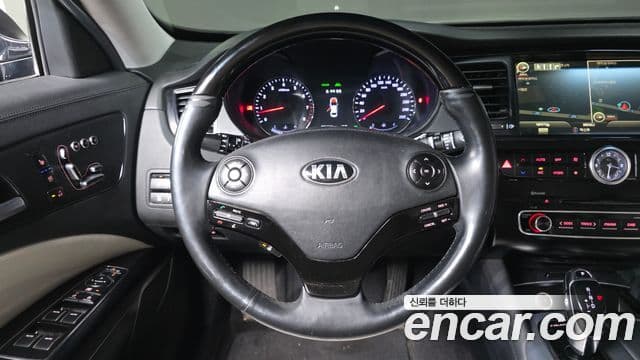 Kia K9 Special, 2013 13