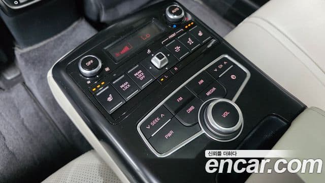 Kia K9 Special, 2013 17