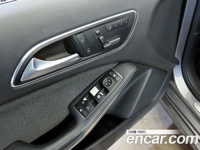 Mercedes-Benz A-класс W176 Style, 2015 13