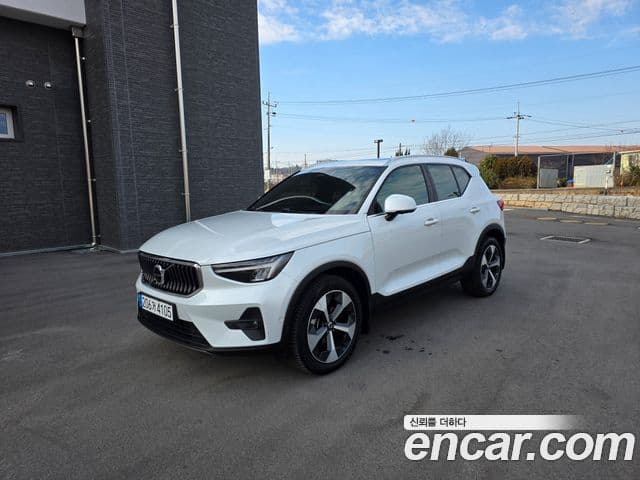 Volvo XC40 B4 Ultimate Bright, 2023 2