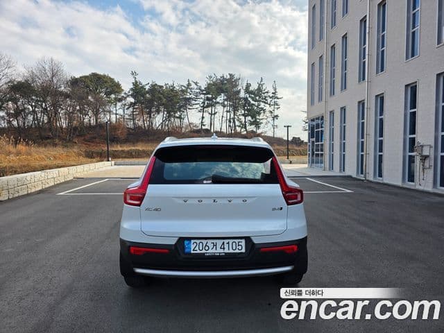 Volvo XC40 B4 Ultimate Bright, 2023 8