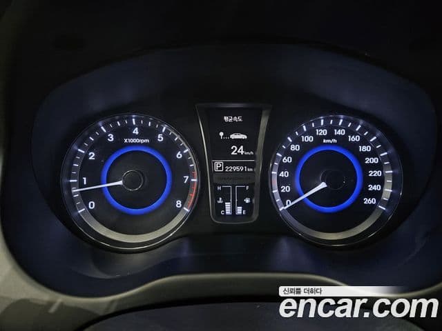 Hyundai Grandeur HG Modern, 2014 8