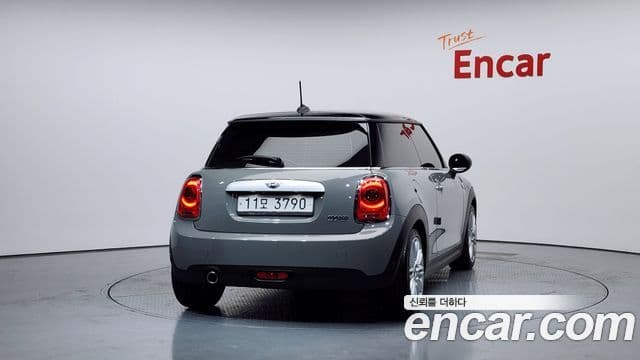 Mini Cooper 3세대, 2015 4