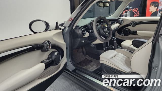 Mini Cooper 3세대, 2015 10