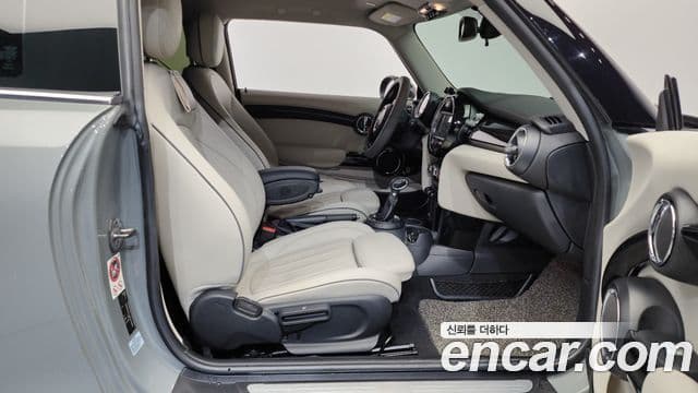 Mini Cooper 3세대, 2015 11